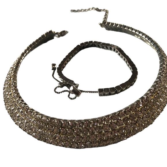 Vintage Rhinestone Crystal Silver Collar Bib Necklace, Hoop Earrings & bracelet - Picture 3 of 13
